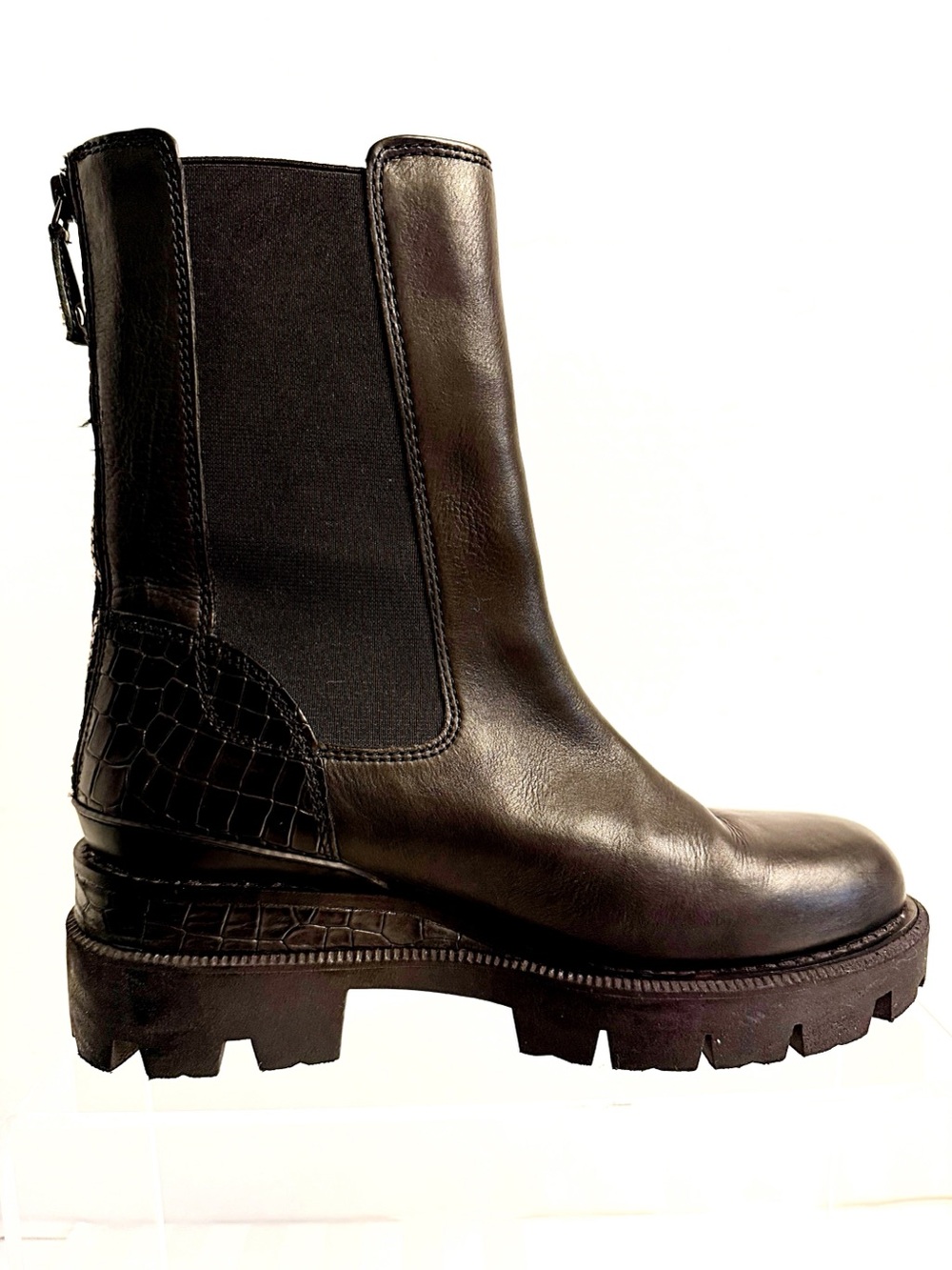 Sam Edelman Genia Chelsea Boots Black Leather Lug Sole Size 6.5 M